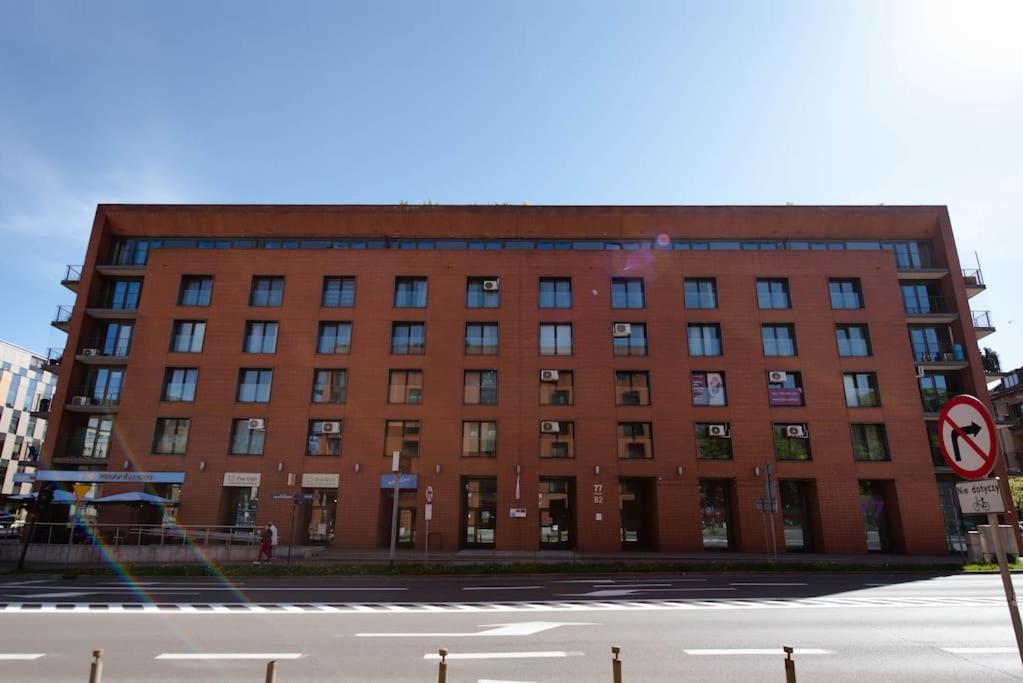 Wygodny Apartament Przy Dworcu 크라쿠프 외부 사진